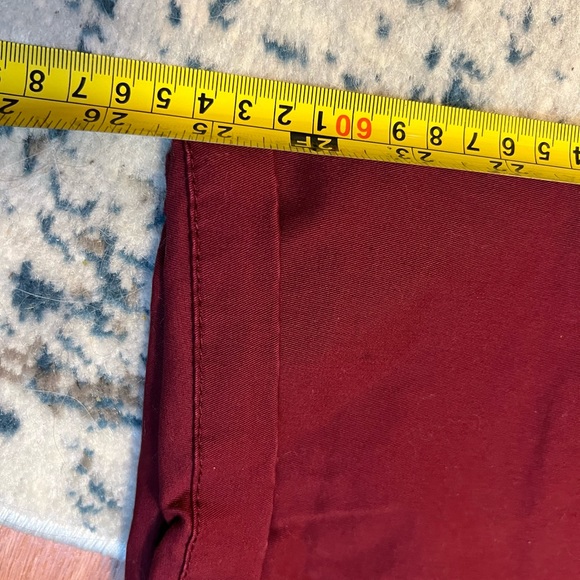 Light weight Gap pants great for spring and summer - Picture 4 of 6